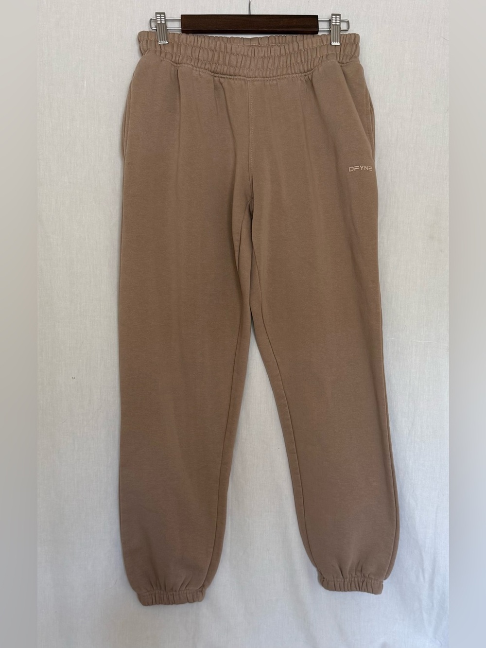 Dfyne Revive Jogger Sweatpants Women’s Taupe Drawstring Elastic Waist Pockets M